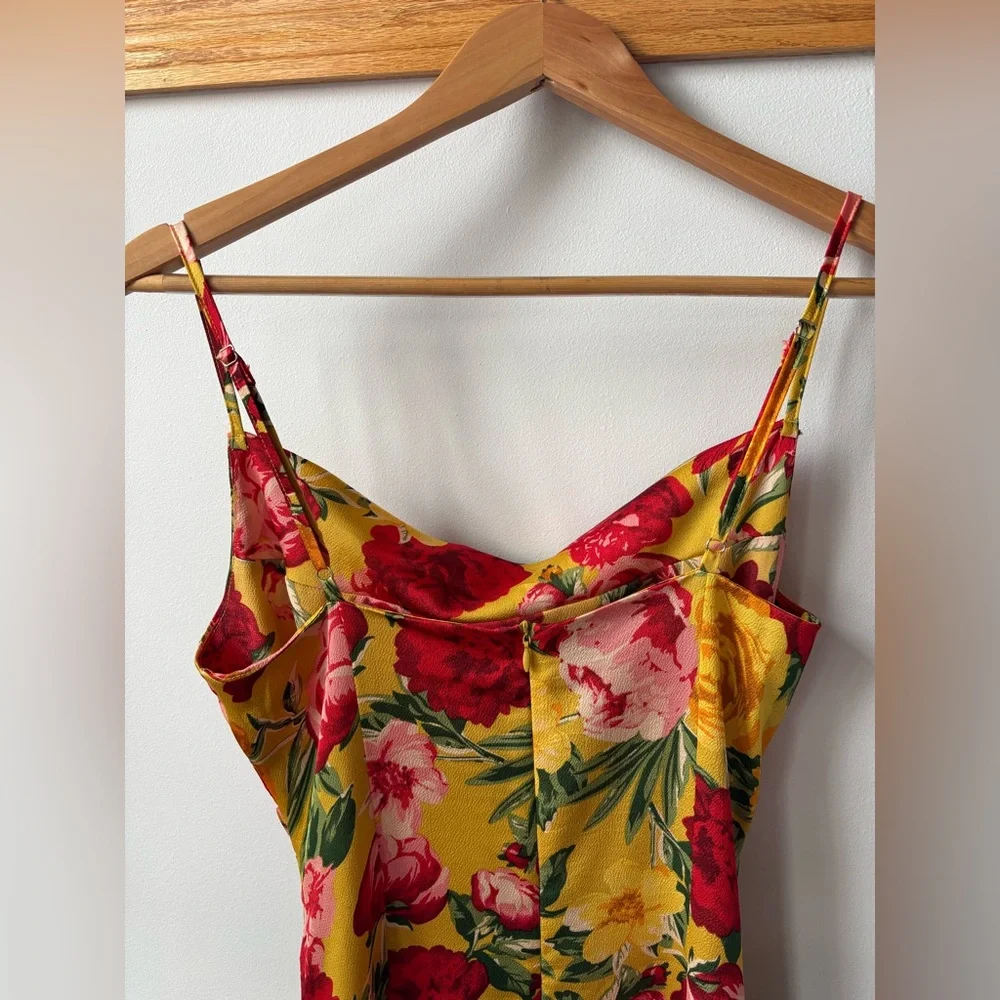 Yellow Floral Midi Dress with Adjustable Straps - Picture 3 of 4